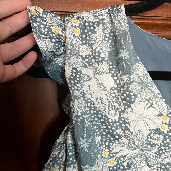 Loft Outlet Blue & White Floral V-Neck Fit & Flare Dress, Size SP - Picture 5 of 5